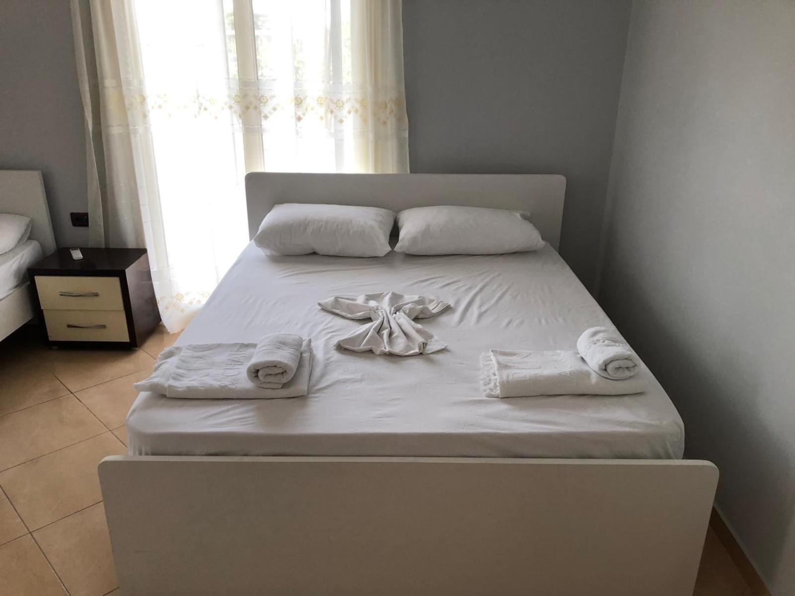 Vila Olti Vlorë Esterno foto